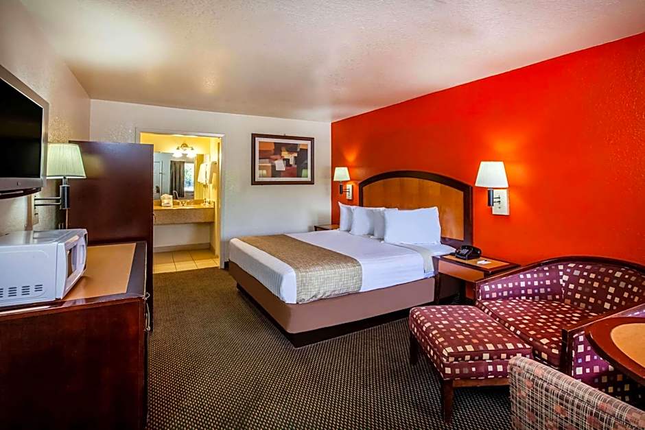 Travelodge by Wyndham Houston Hobby Airport