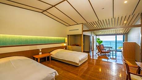 Superior Twin Room with Open Air Bath and Ocean View