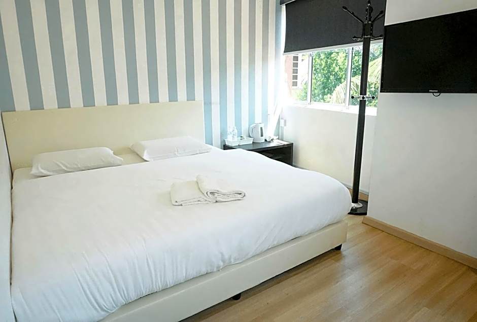 SUN INNS MERU RAYA