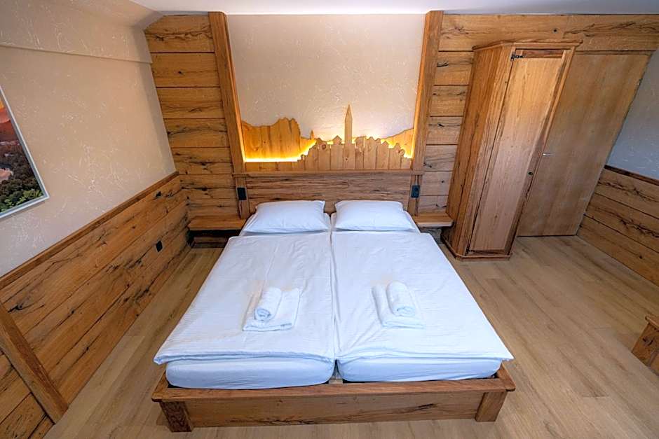Bed & Breakfast LakeBled House