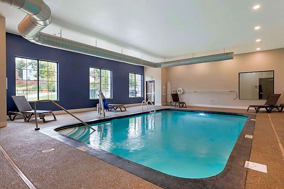 MainStay Suites Cincinnati University - Uptown