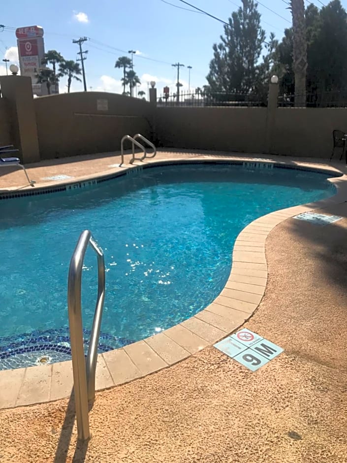 Shary Inn and Suites