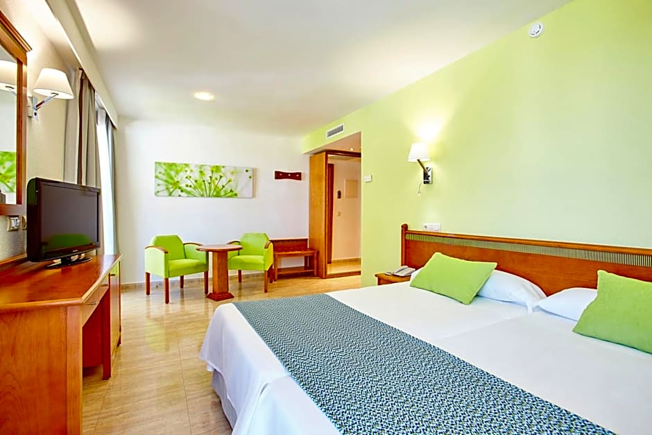 Universal Hotel Laguna