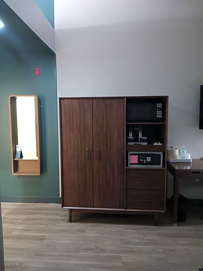 Four Points by Sheraton Dallas Arlington Entertainment District