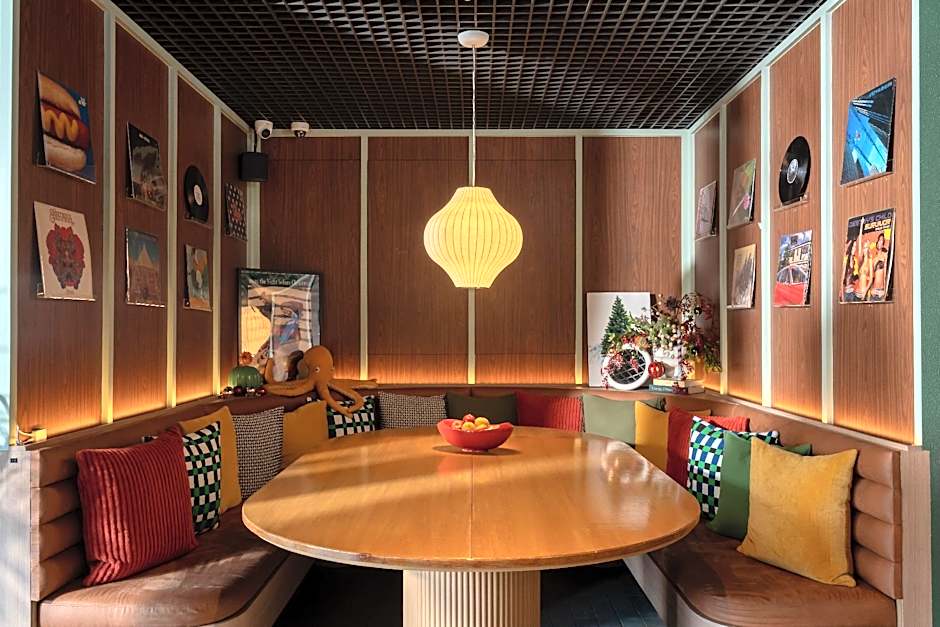 Gardina Asoke Hotel & Residence