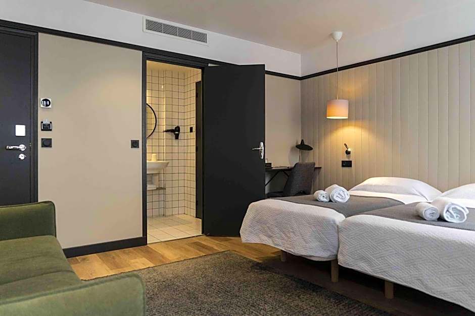 Hotel SUB