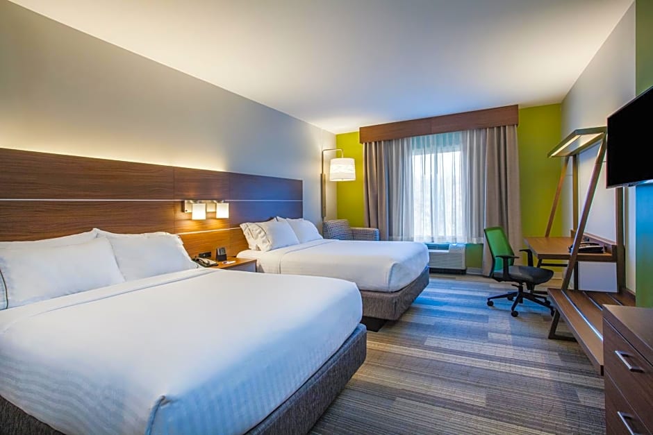 Holiday Inn Express & Suites Lexington Park California