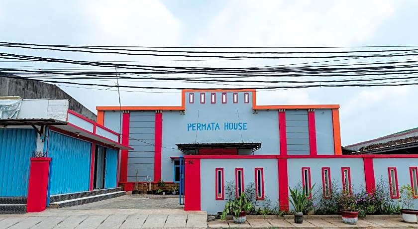 OYO 3767 Permata House