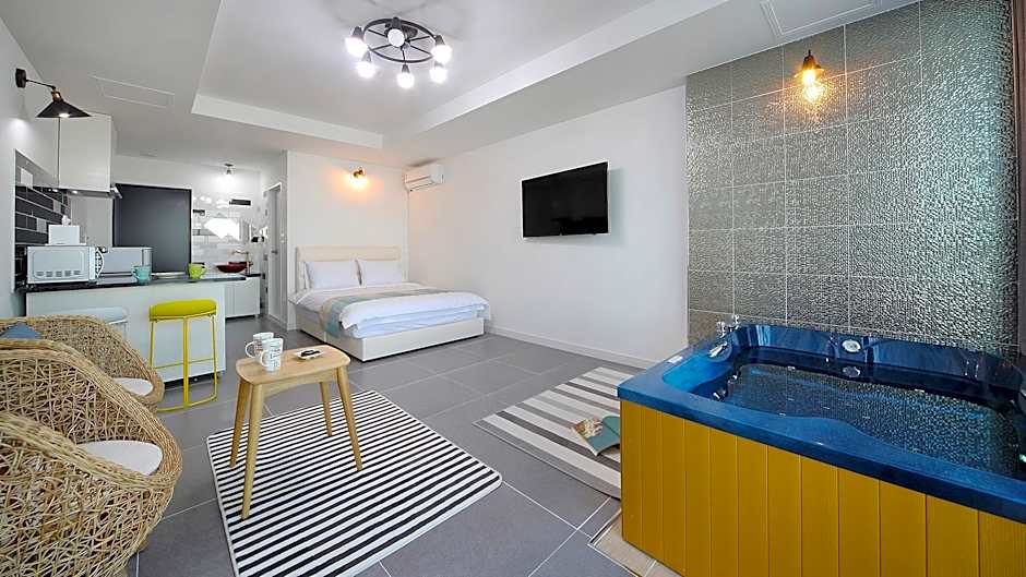 Gangneung Ara Spa Pension