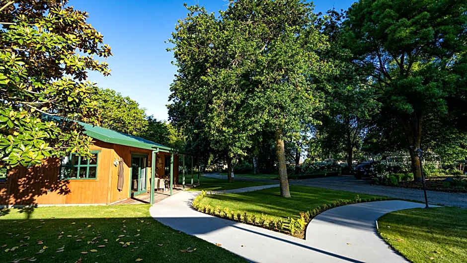 The Jolly Poacher Retreat