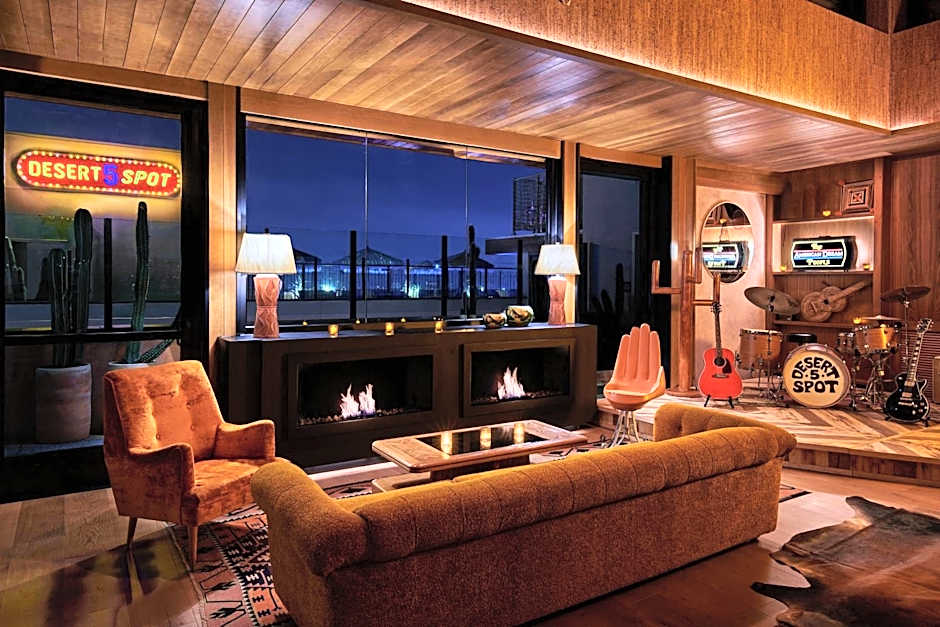 Hollywood Volume, a Tribute Portfolio Hotel