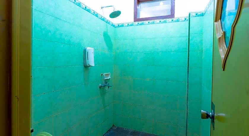 Hotel Mahkota Plengkung