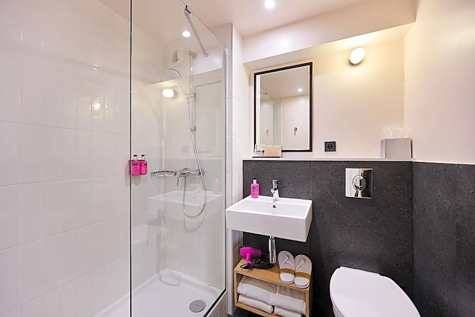 Moxy by Marriott Paris Bastille