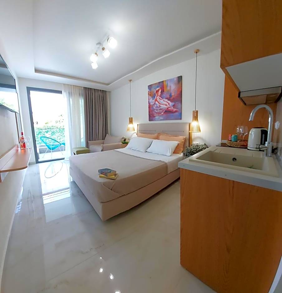 Wide Blue Luxury Boutique Suites