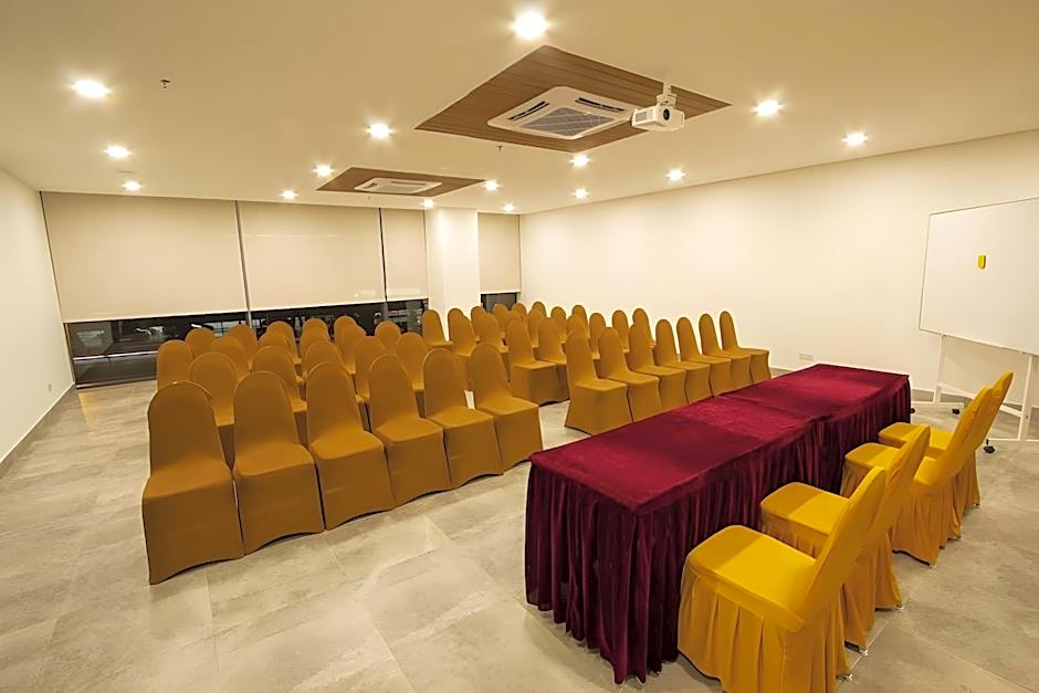 AZ Hotel and Serviced Apartments