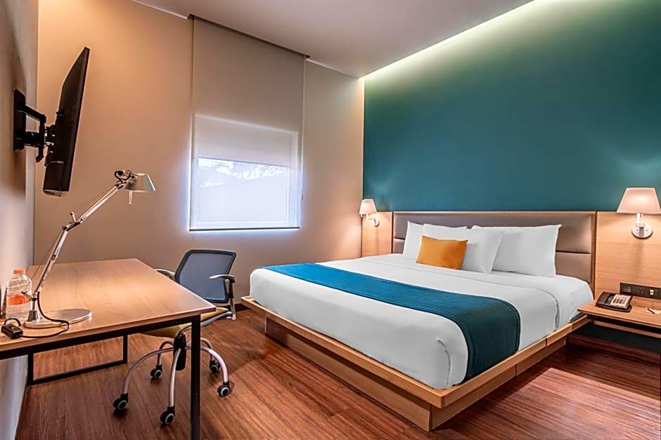 City Express Suites by Marriott Queretaro