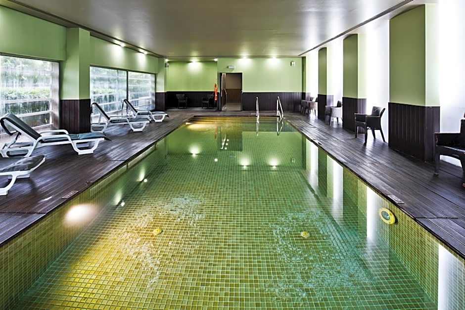 Golden Tulip São João da Madeira Hotel