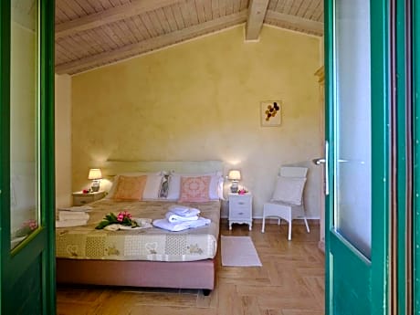 Double Room with Garden View