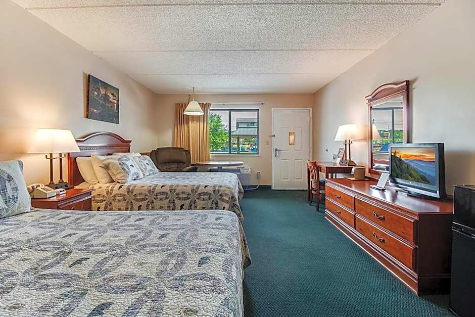 Mountain Breeze Motel