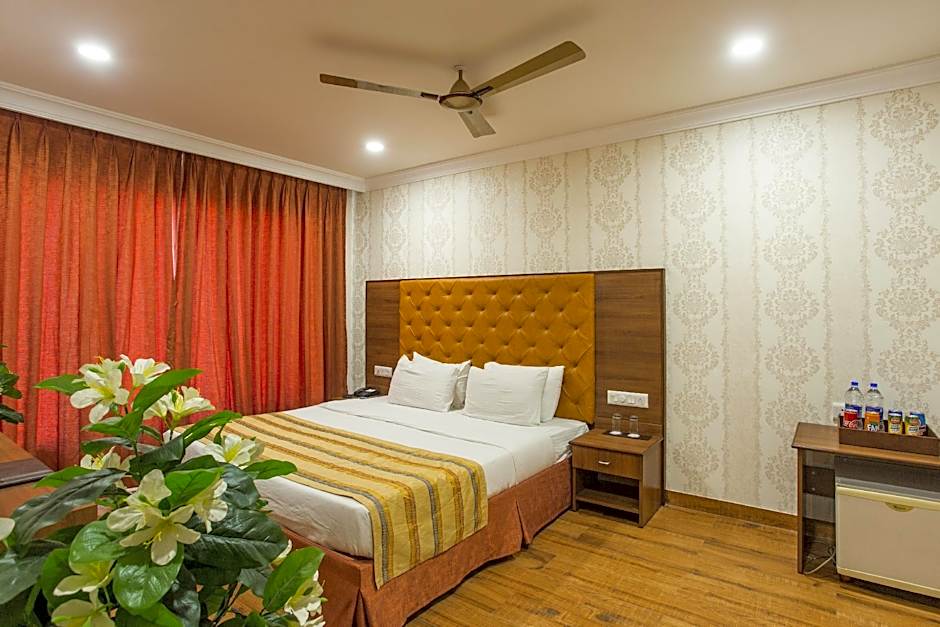 Hotel The Grand Regency