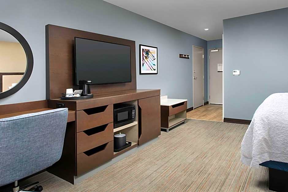 Hampton Inn By Hilton Warroad