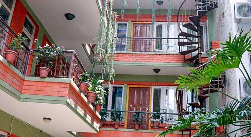 Hotel Backpackers Inn