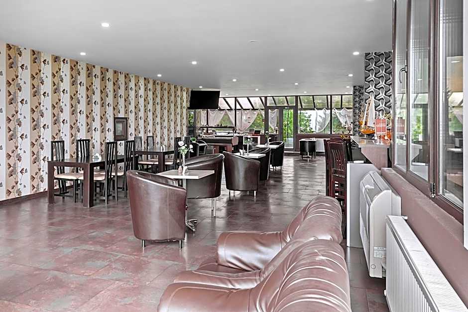 Hotel Charter Otopeni