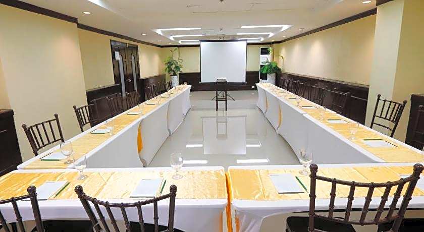 Eurotel Las Pinas Hotel