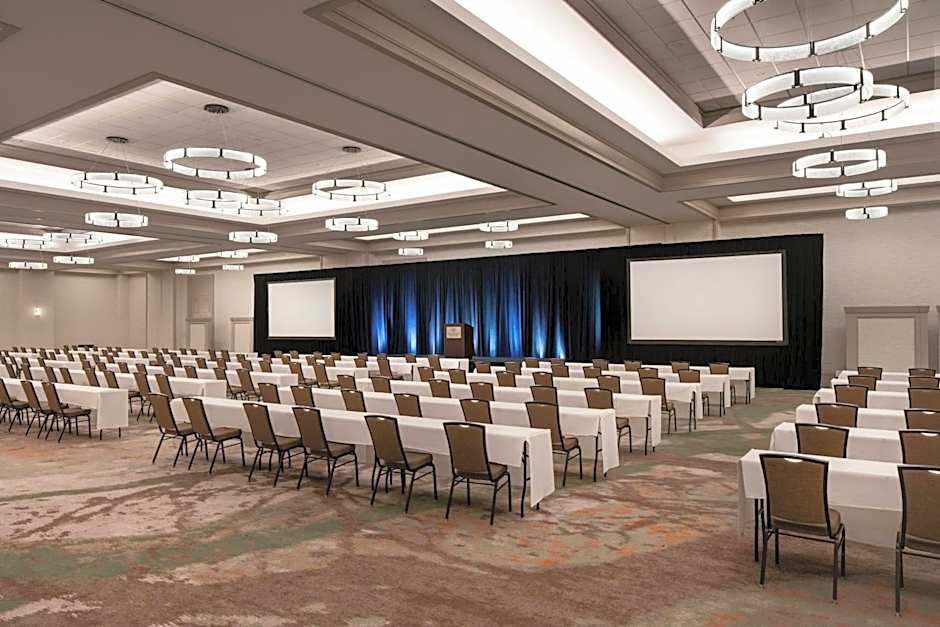 Sheraton Grand Sacramento Hotel