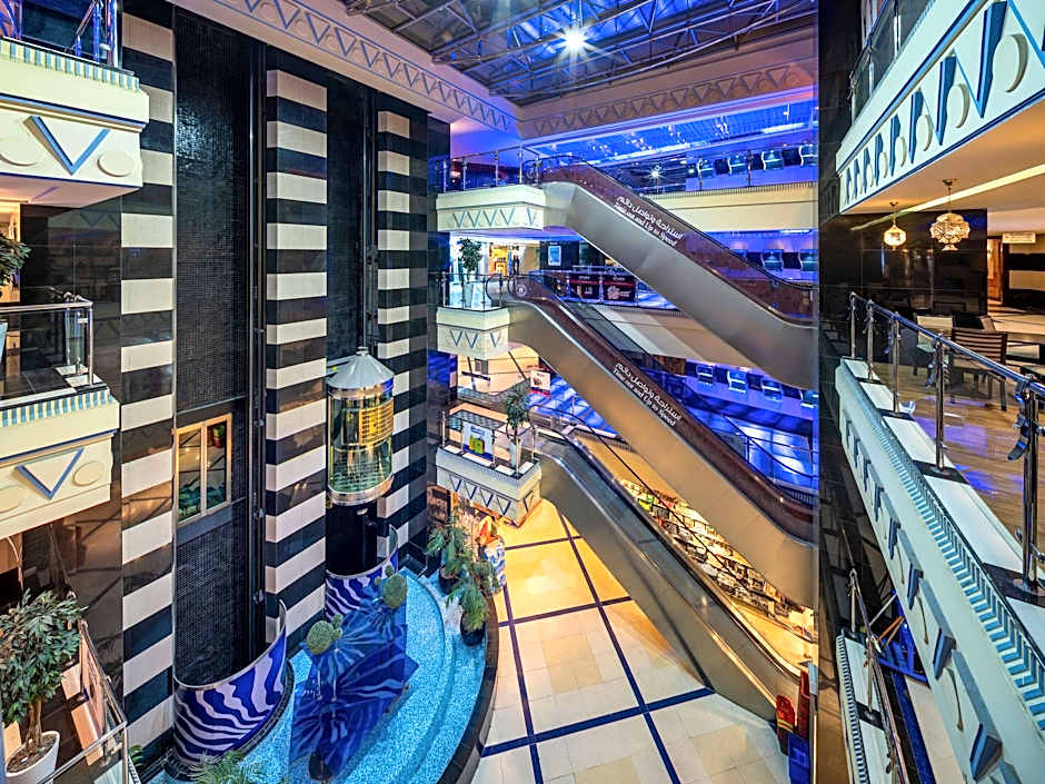 Anwar Al Madinah Movenpick Hotel