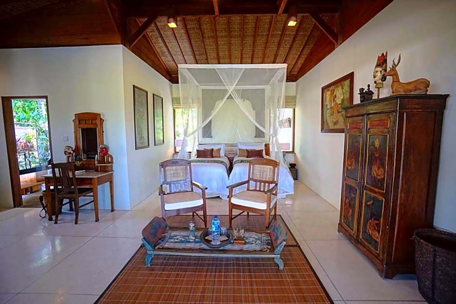 Villa Taman Kanti - 2 Bedroom private villa with swimming pool