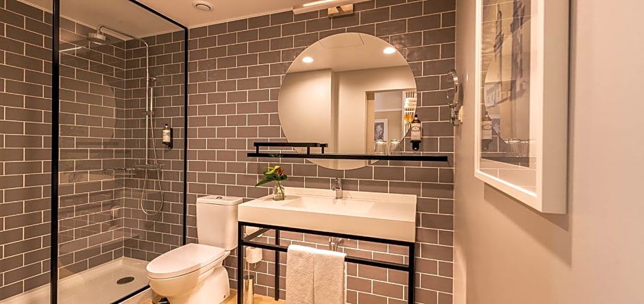 Pestana Fisherman Village