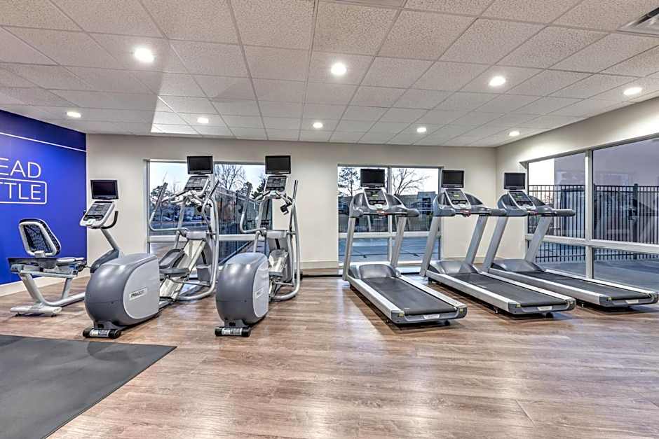 Holiday Inn Express & Suites Moore By IHG