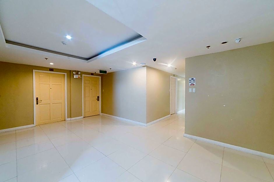 RedDoorz Plus at Hotel Metro Kalibo