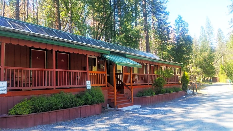 Yosemite Riverside Inn