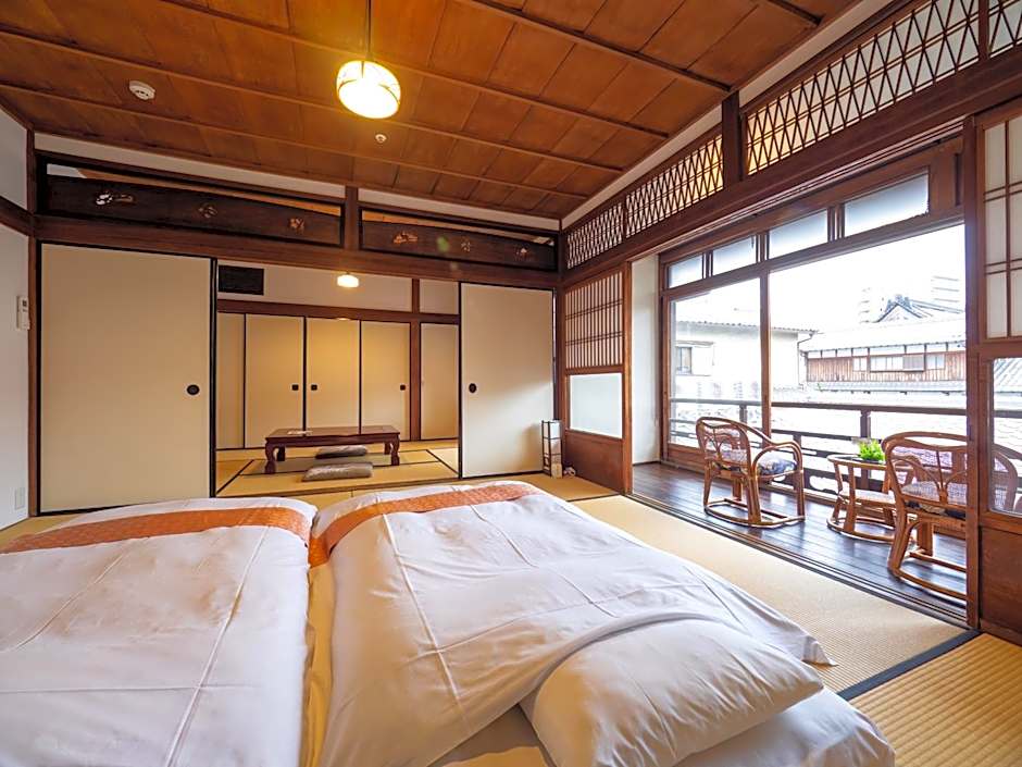 Inase Otsu Machiya Bed and Breakfast