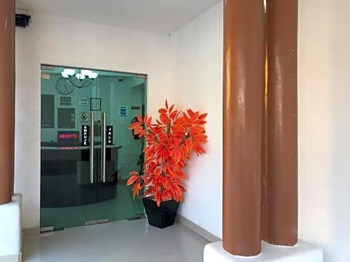 Hotel los faroles