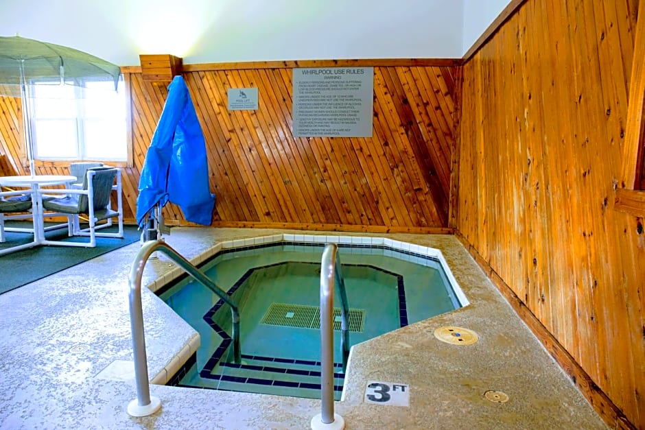 Country Inn & Suites by Radisson, Sparta, WI
