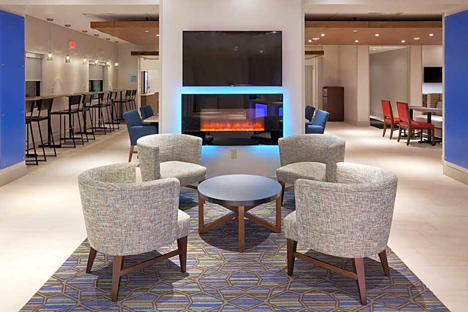 Holiday Inn Express Roseville-St. Paul By IHG