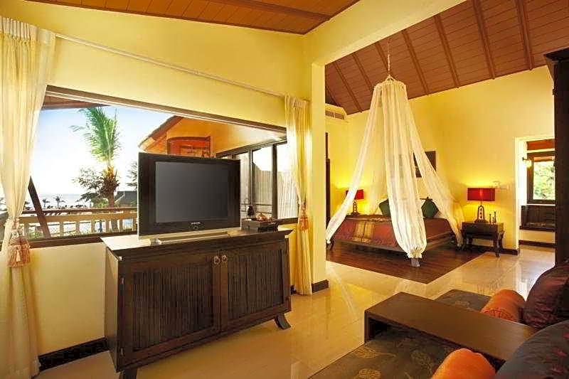 Photo 1 of 4 of Suite Standard