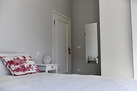 Deluxe Double or Twin Room with Balcony and City View
