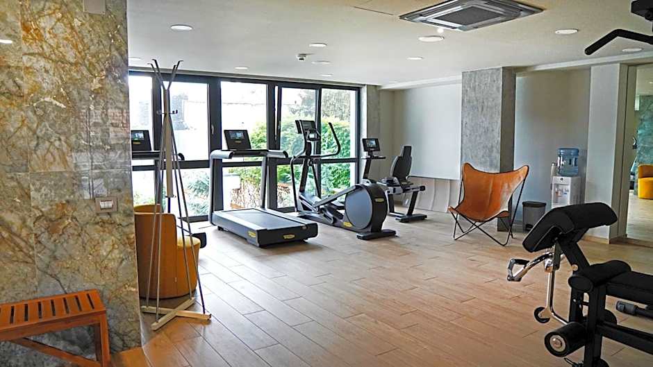 Aniroc Signature Hotel