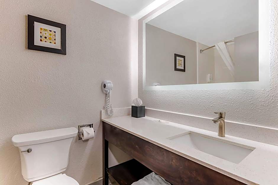 Quality Inn & Suites Union City - Atlanta South