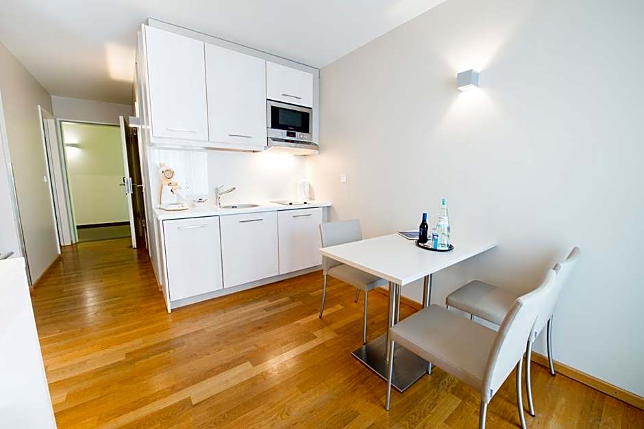 Nymphe Strandhotel & Apartments