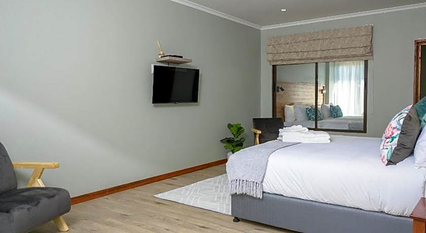 The Lazy Moose Restaurant & Lodge