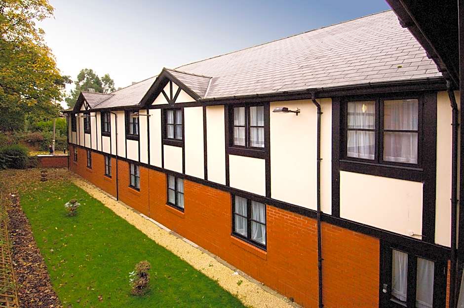 Premier Inn Manchester - Swinton