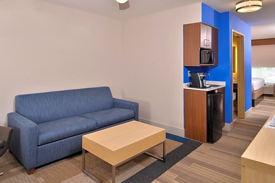Holiday Inn Express Hotel and Suites Cincinnati - Mason By IHG