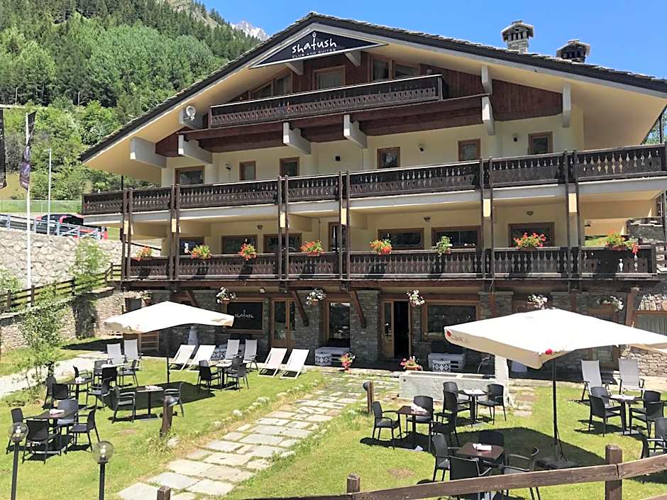 Shatush Hotel