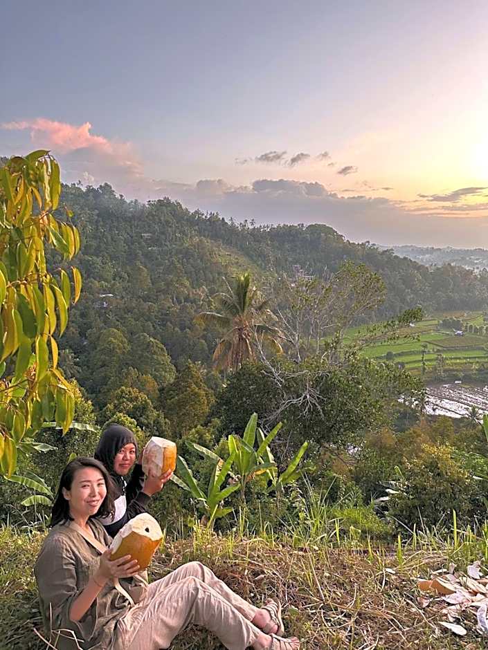 Tamansari Homestay