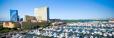 Golden Nugget Hotel & Casino